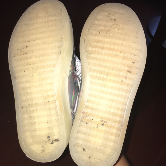 🎀 LED Sneakers 🎀 - Picture 4 of 5